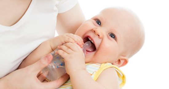 الرضاعة الطبيعية للأطفال الرضع